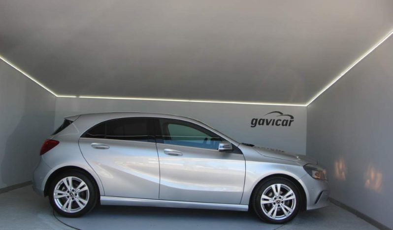 
								Mercedes-Benz A 180d full									