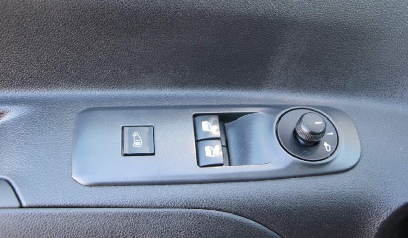 
								Peugeot Partner 1.5 BlueHDi full									