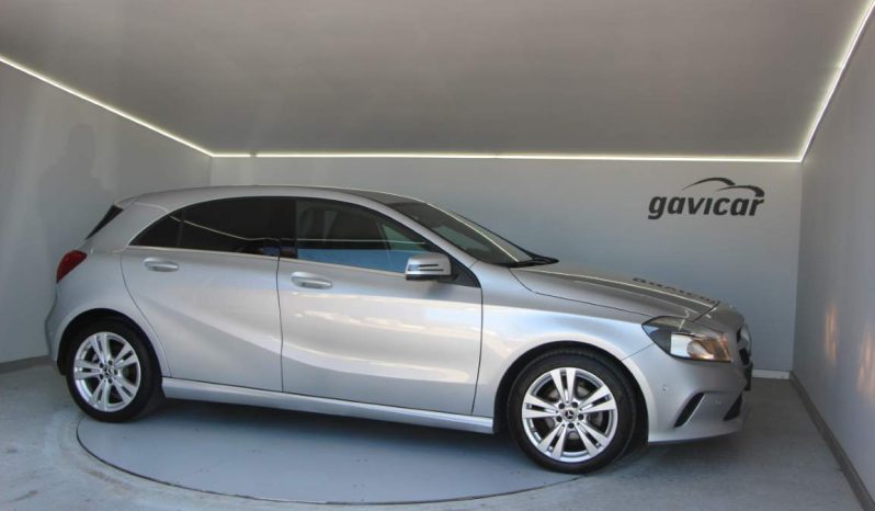 
								Mercedes-Benz A 180d full									