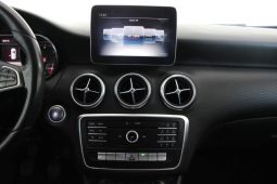 Mercedes-Benz A 180d