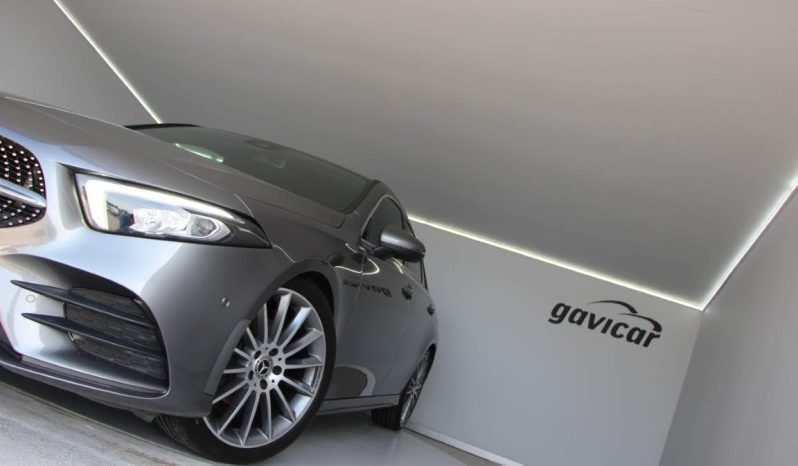 
								Mercedes-Benz A 180d full									