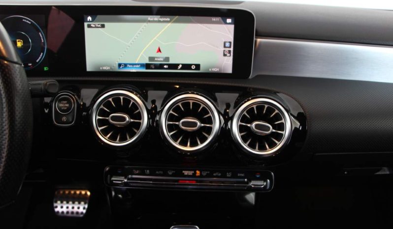 
								Mercedes-Benz A 180d full									