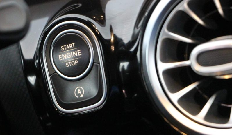 
								Mercedes-Benz A 180d full									