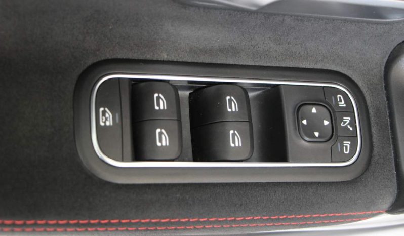 
								Mercedes-Benz A 180d full									