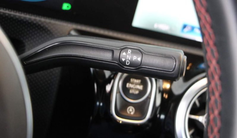 
								Mercedes-Benz A 180d full									