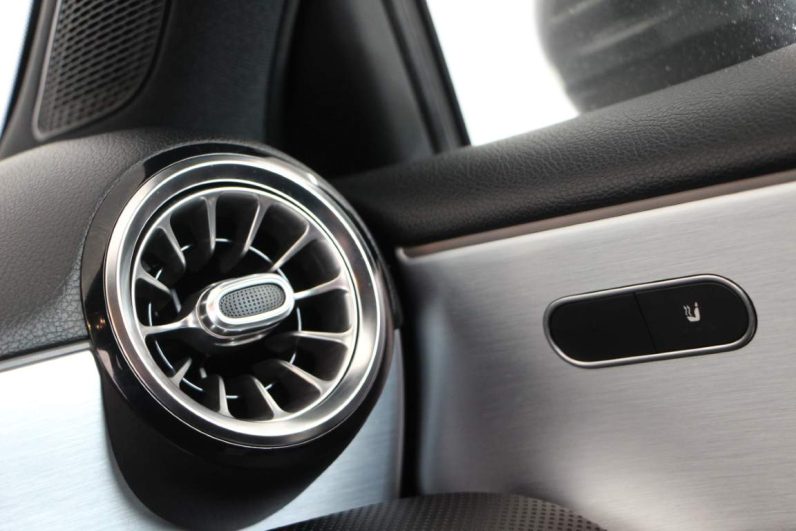 Mercedes-Benz A 180d