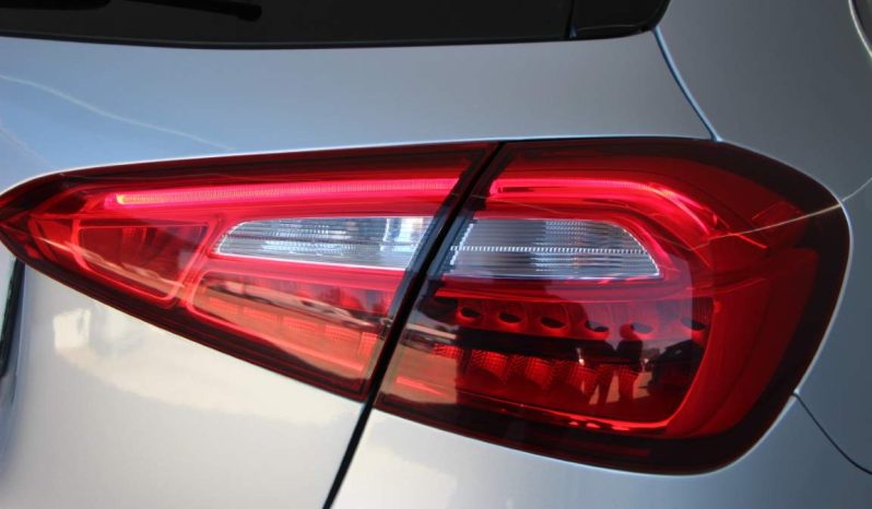 
								Mercedes-Benz A160 d full									