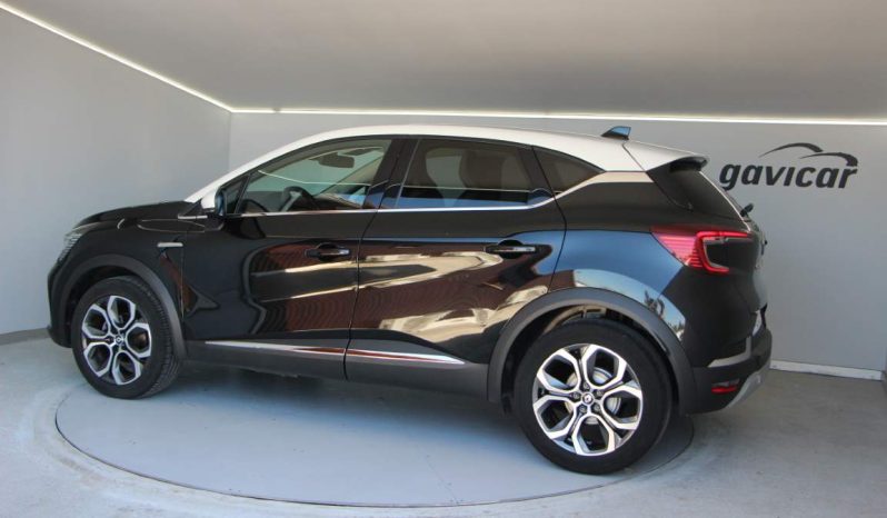
								Renault Captur full									