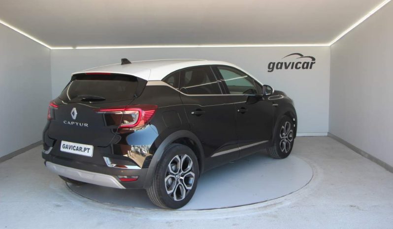 
								Renault Captur full									