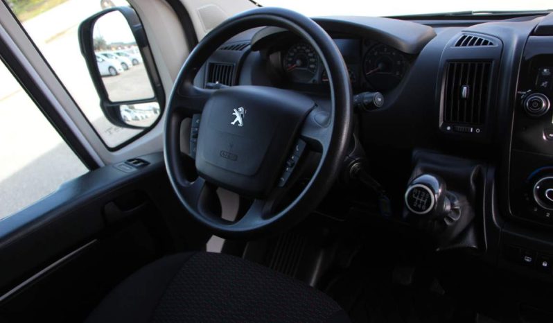 
								Peugeot Boxer full									