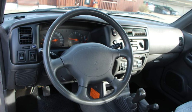 
								Mitsubishi L200 2.5 TD full									