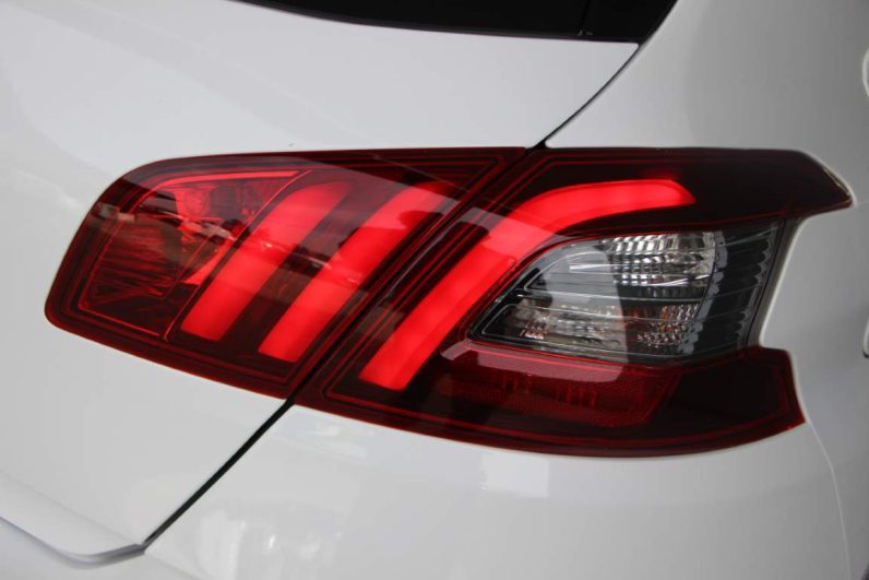 Peugeot 308 1.5 BlueHDi