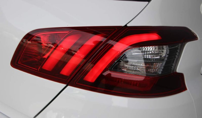 
								Peugeot 308 1.5 BlueHDi full									