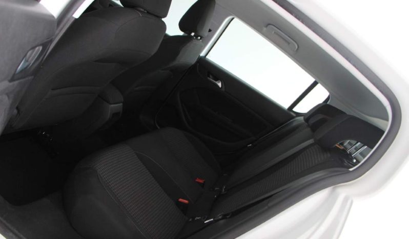 
								Peugeot 308 1.5 BlueHDi full									