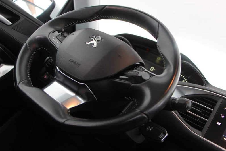 Peugeot 308 1.5 BlueHDi