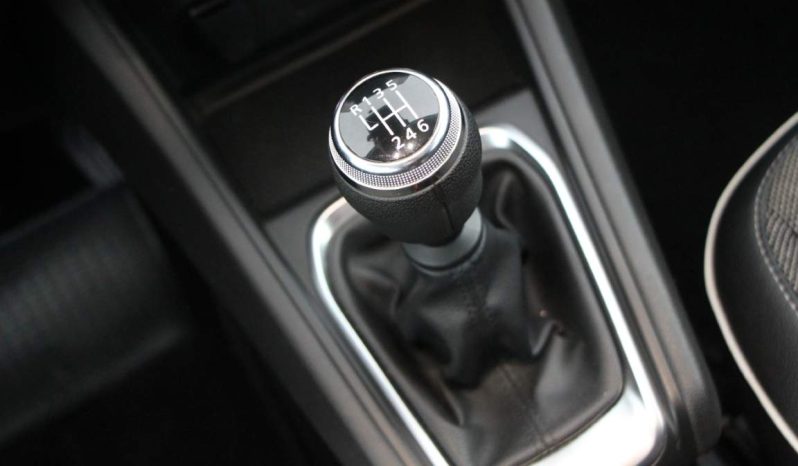 
								Renault Captur 1.0 TCe full									