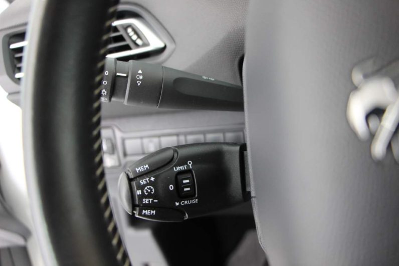 Peugeot 308 1.5 BlueHDi