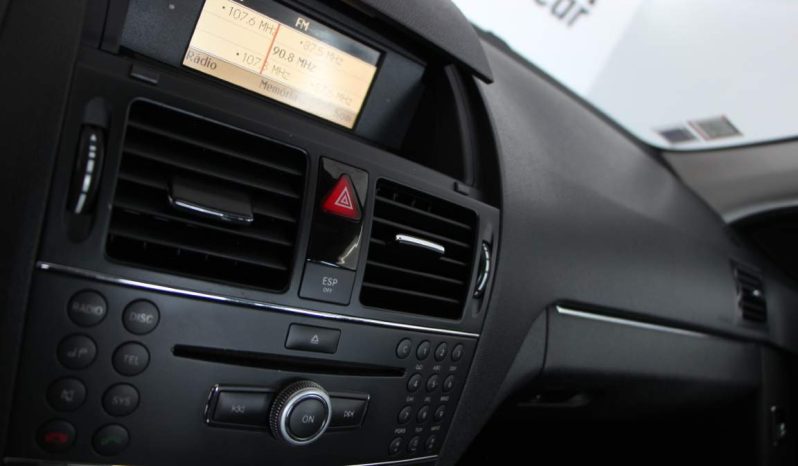 
								Mercedes-Benz C220 CDi full									