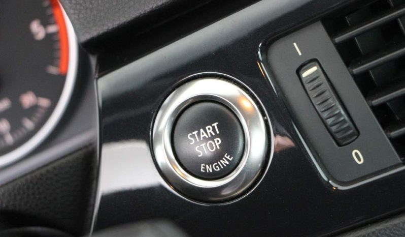 
								BMW 320 D Coupé full									