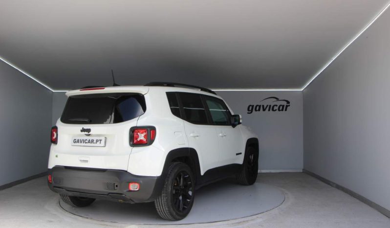 
								Jeep Renegade full									