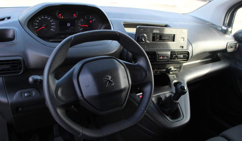 
								Peugeot Partner 1.5 BlueHDi full									