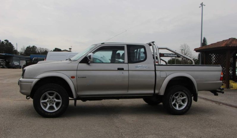 
								Mitsubishi L200 2.5 TD full									