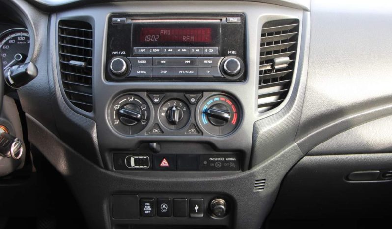 
								Mitsubishi L200 2.3 DI-D full									