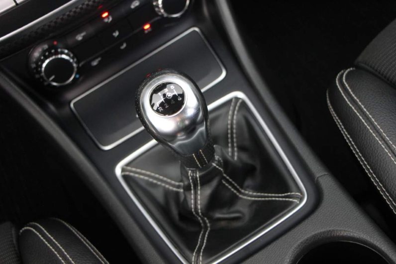 Mercedes-Benz A 180d