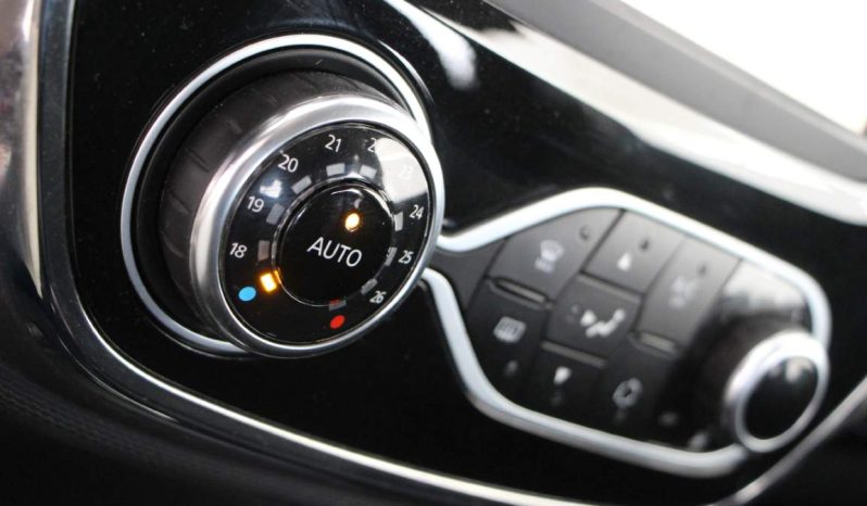 
								Renault Captur 1.5 dCi full									