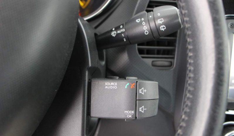 
								Renault Captur 1.5 dCi full									