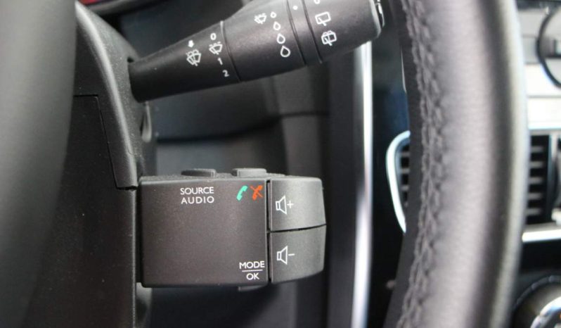 
								Renault Clio Van full									