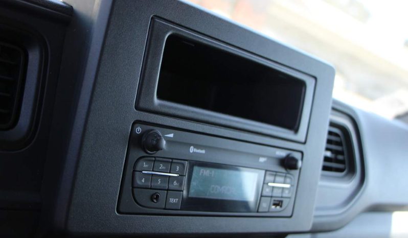 
								Renault Master full									