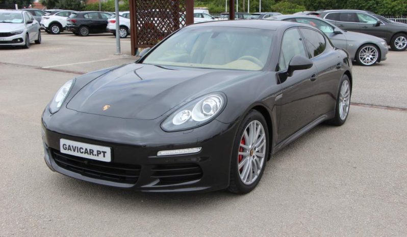 
								Porsche Panamera full									