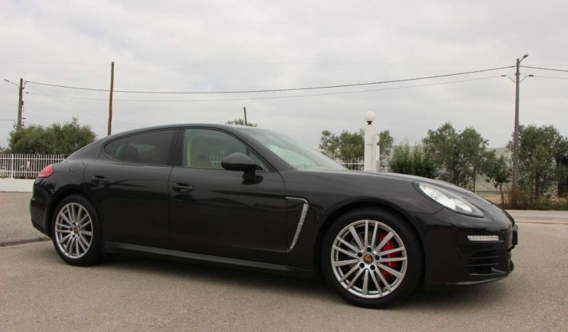 
								Porsche Panamera full									