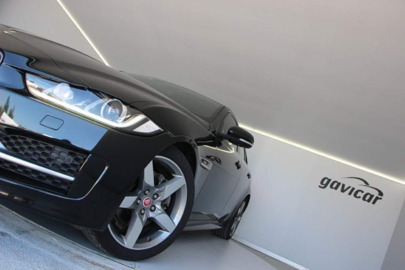 Jaguar XE 2.0 D