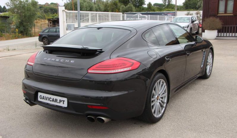 
								Porsche Panamera full									