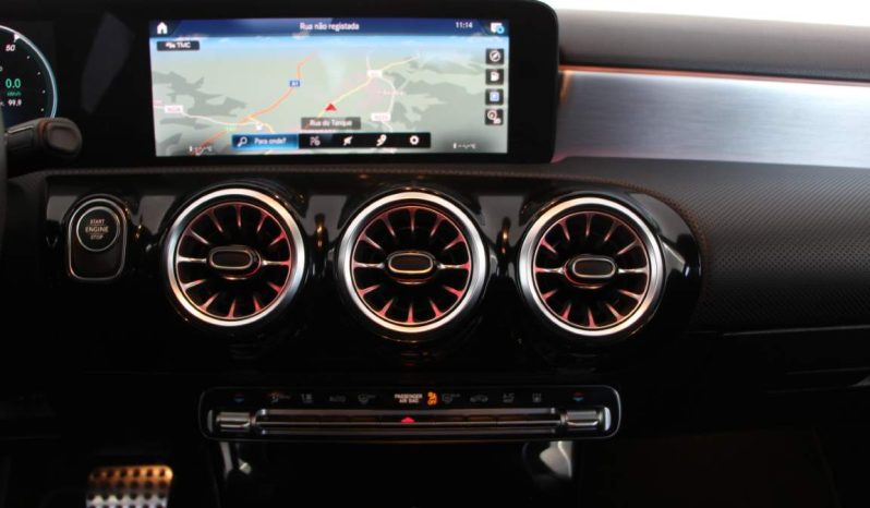 
								Mercedes-Benz A250e full									