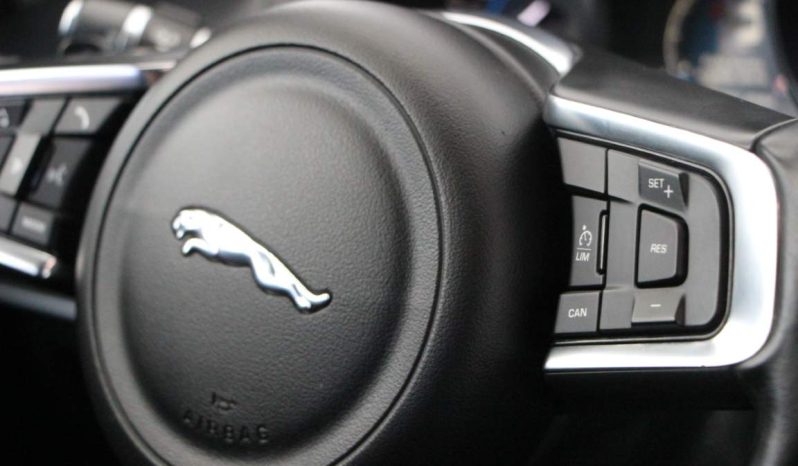 
								Jaguar XE 2.0 D full									