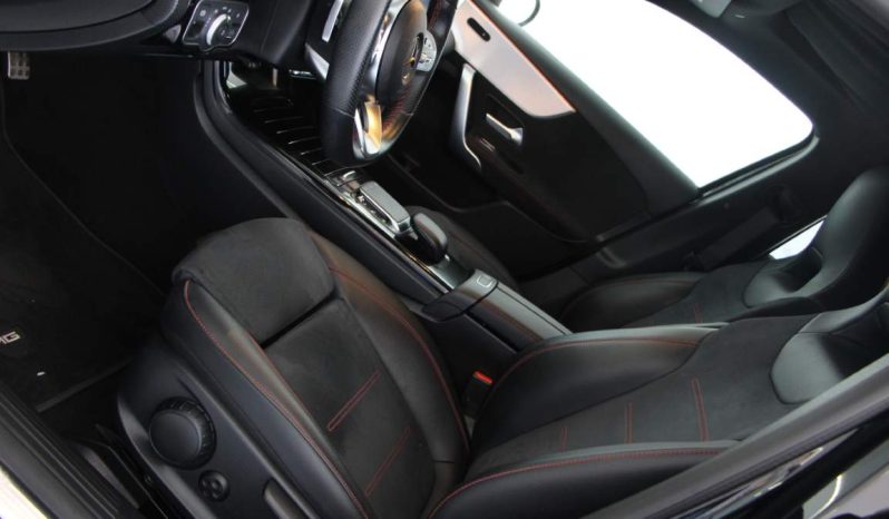 
								Mercedes-Benz A250e full									