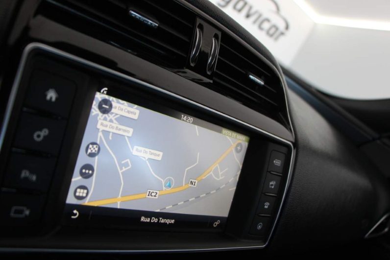 Jaguar XE 2.0 D