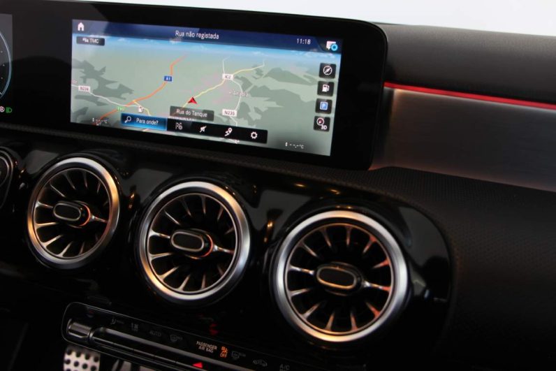 Mercedes-Benz A250e