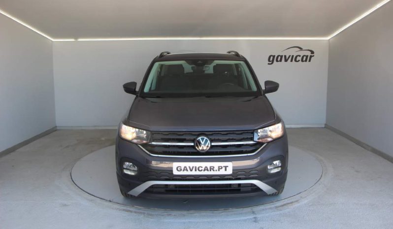 
								Volkswagen T-Cross full									