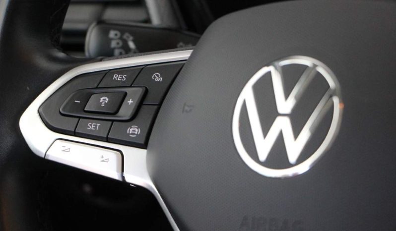 
								Volkswagen T-Cross full									