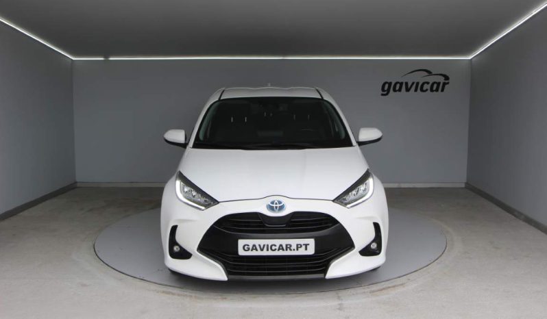 
								Toyota Yaris full									