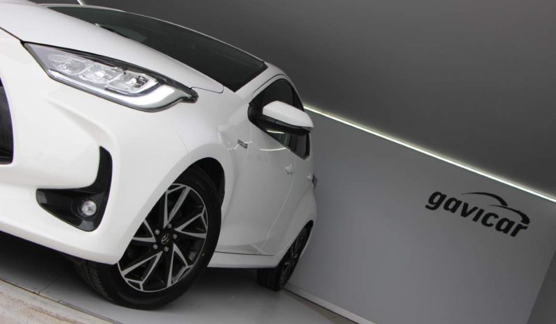 
								Toyota Yaris full									