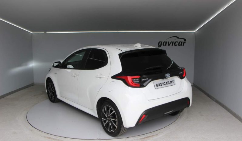 
								Toyota Yaris full									