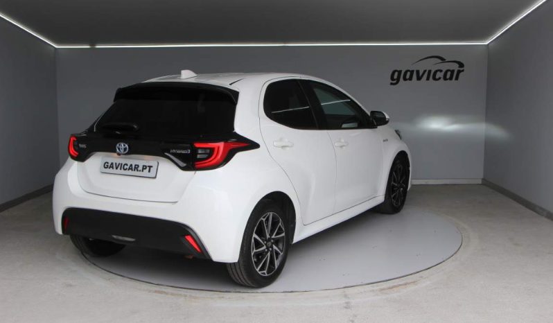 
								Toyota Yaris full									