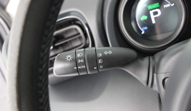 
								Toyota Yaris full									