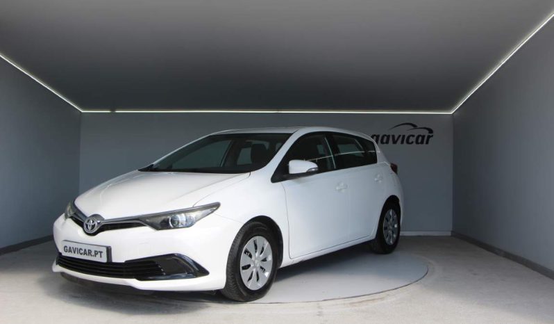 
								Toyota Auris full									