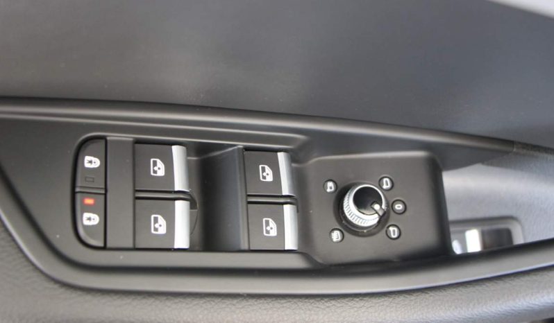
								Audi A5 Sportback 35 TDi full									